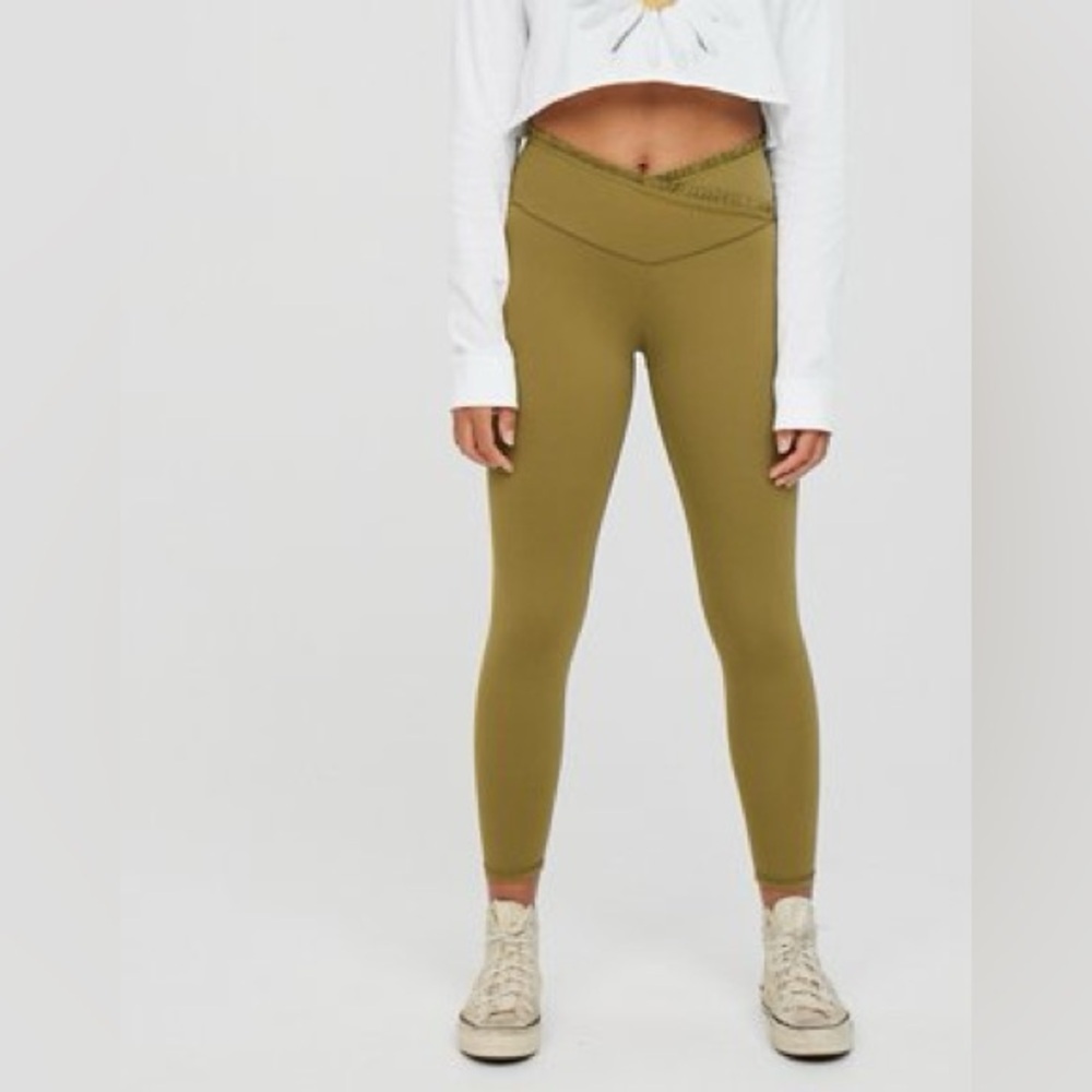 Aerie Offline Real Me Xtra High Waisted Crossover Ruffle Leggings